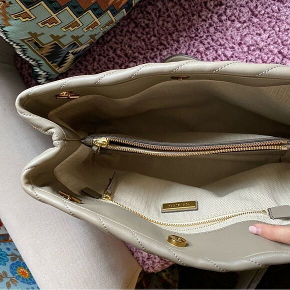 Tory Burch Kira Chevron Tote Bag - Picture 10 of 10